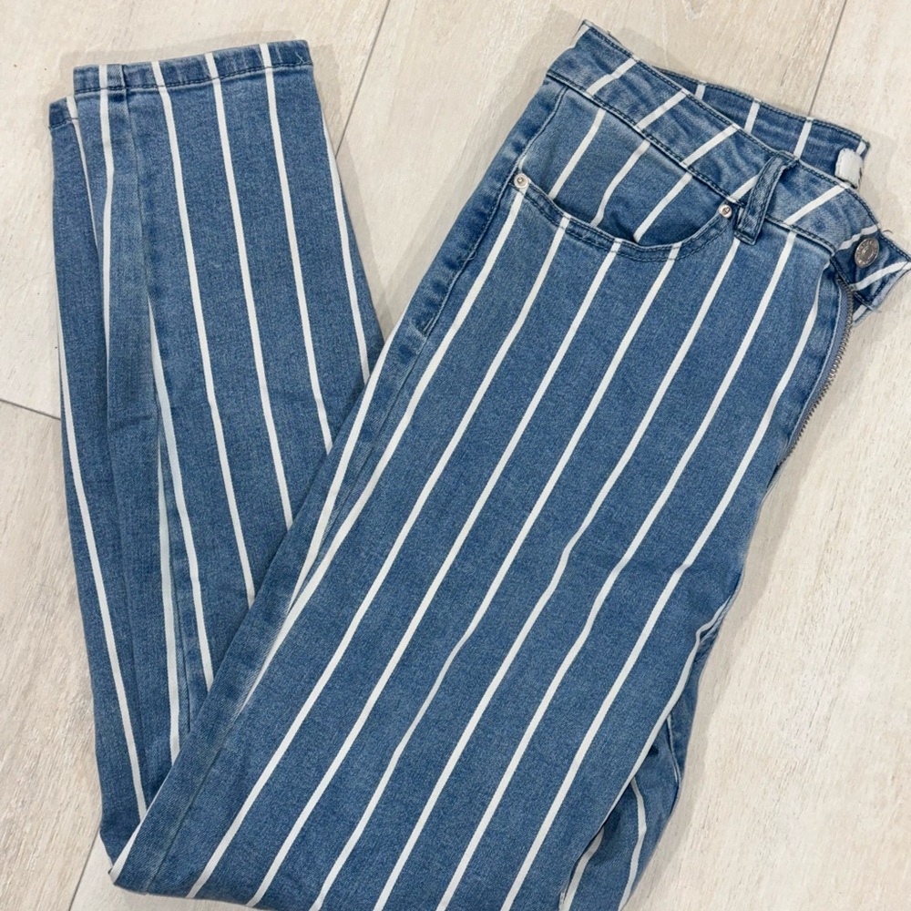 Striped Women's Jeans - Classic High-Rise